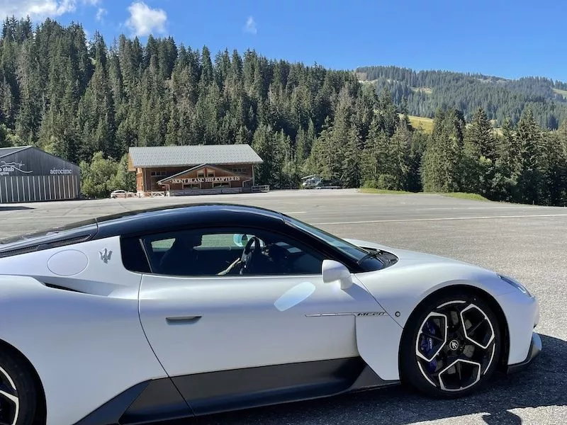 maserati mc20 megeve