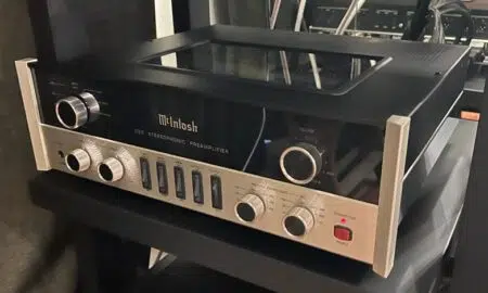 Préamplificateur McIntosh C22