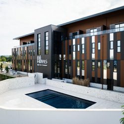 Bo Hotel page contact
