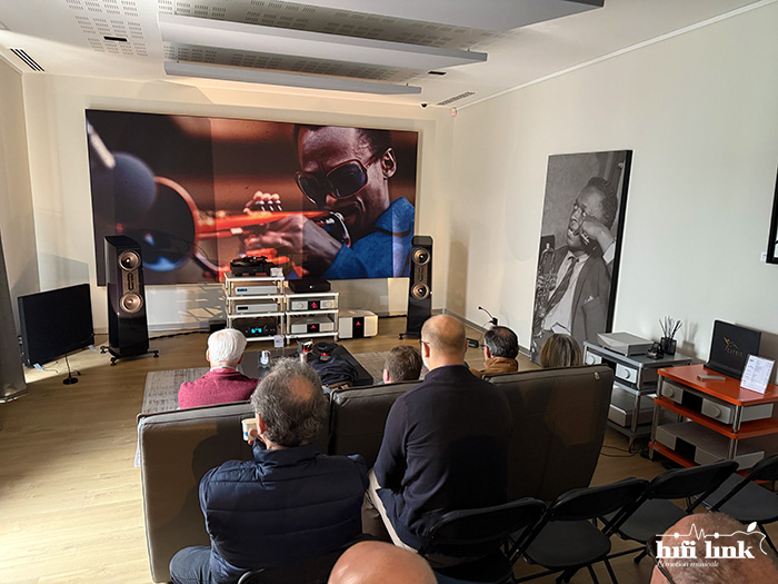 JPO Auditorium 2 Esprit, KARAN, APL